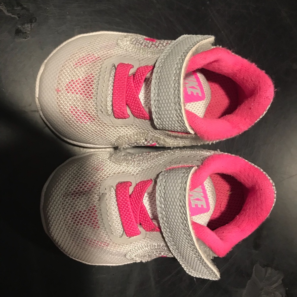Baby Nike’s - Picture 2 of 3